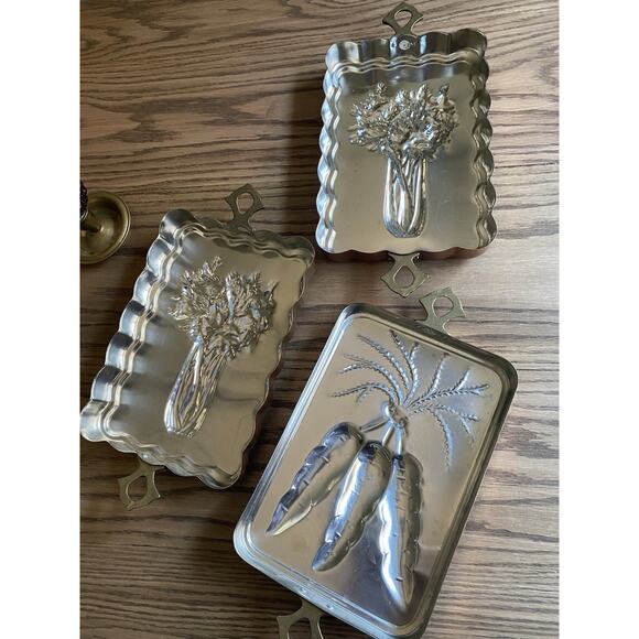Vintage Copper Tin Lined Mold Celery And Carrots 10" x 7" Brass Handles Set 3 - Picture 4 of 7